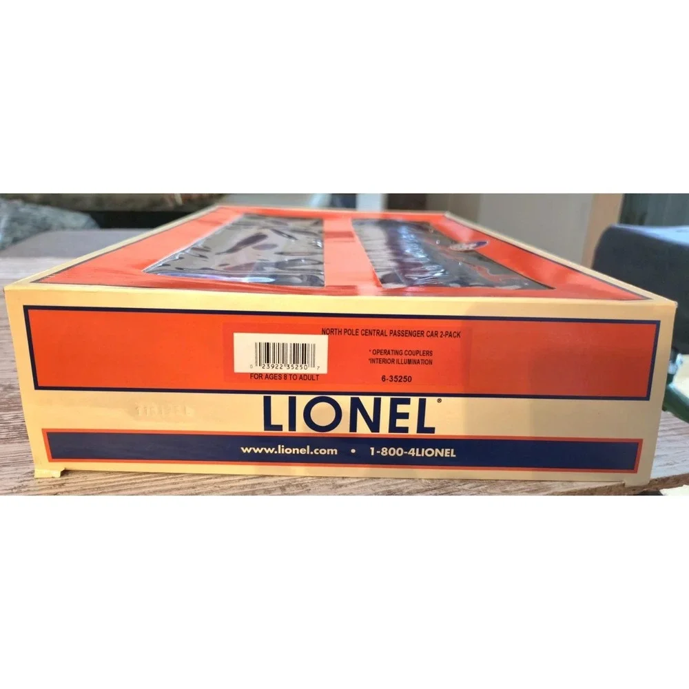 Lionel North Pole Central Victorian Christmas Passenger Cars 6-35250 - NIB